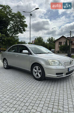 Седан Toyota Avensis 2003 в Львові