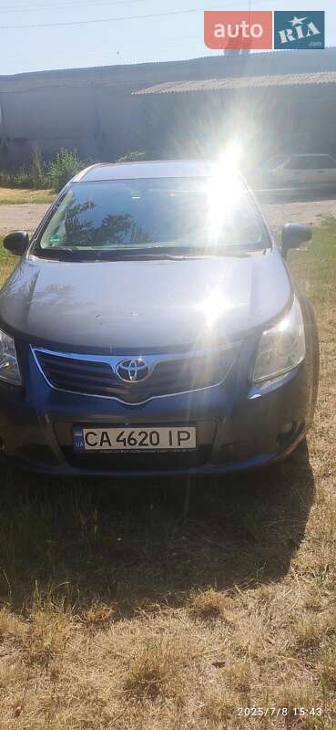 Универсал Toyota Avensis 2008 в Каменке