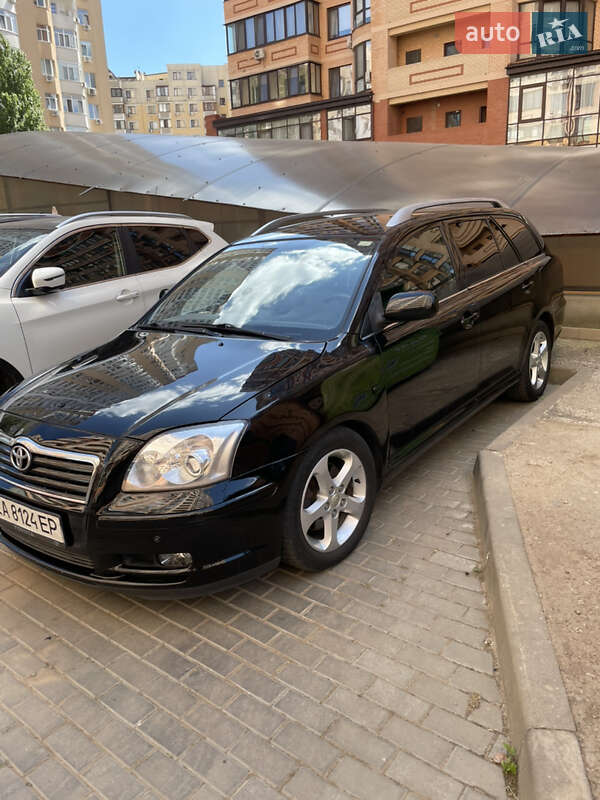 Toyota Avensis 2005