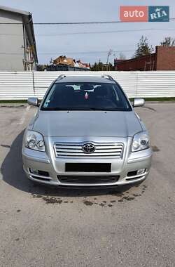 Универсал Toyota Avensis 2004 в Звягеле