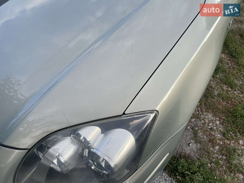 Ліфтбек Toyota Avensis 2006 в Києві