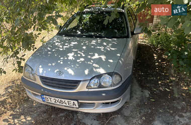 Універсал Toyota Avensis 2000 в Херсоні