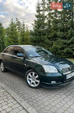 Ліфтбек Toyota Avensis 2003 в Моршині