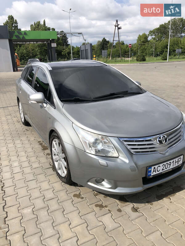 Универсал Toyota Avensis 2008 в Луцке