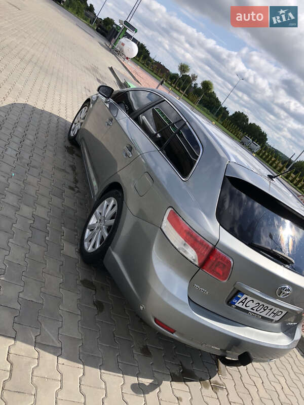 Универсал Toyota Avensis 2008 в Луцке