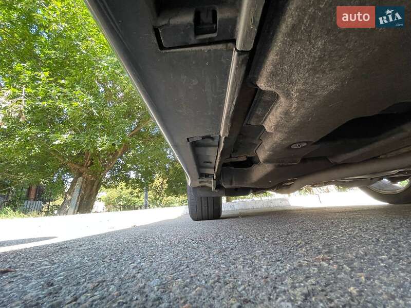 Универсал Toyota Avensis 2008 в Чернигове