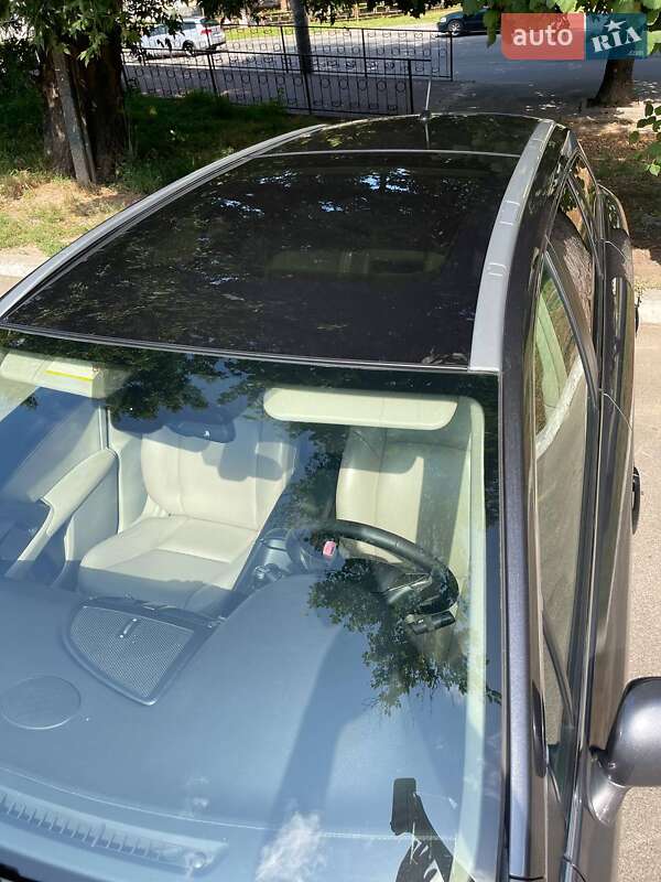 Универсал Toyota Avensis 2008 в Чернигове