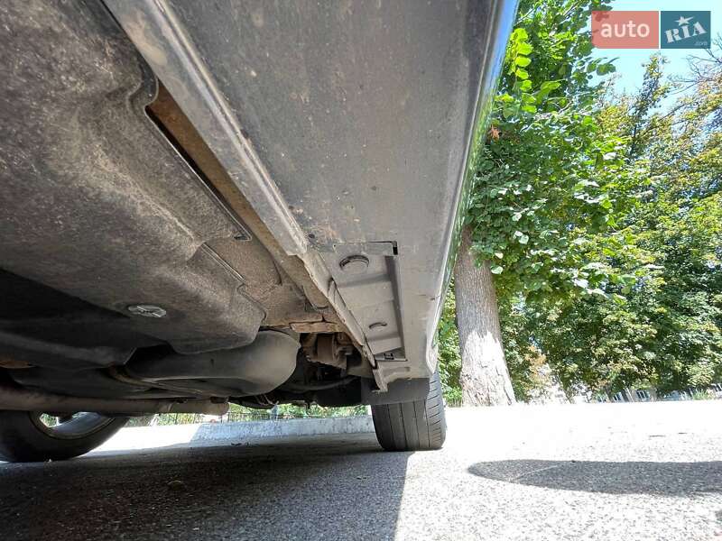 Универсал Toyota Avensis 2008 в Чернигове