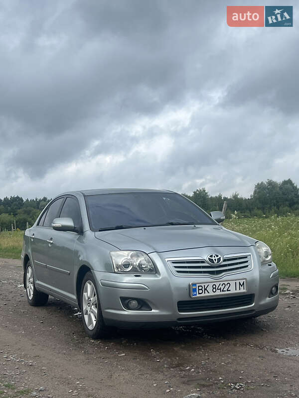 Toyota Avensis 2008