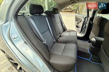 Седан Toyota Avensis 2008 в 