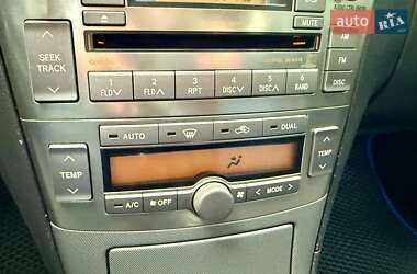 Седан Toyota Avensis 2008 в 