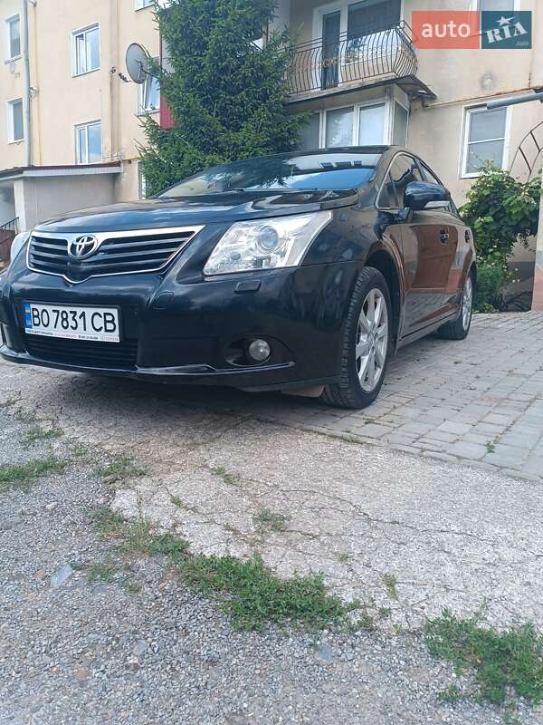 Седан Toyota Avensis 2008 в Бучаче