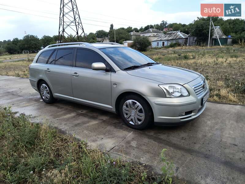 Toyota Avensis 2004
