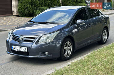 Седан Toyota Avensis 2008 в Киеве