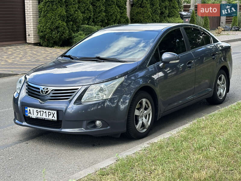 Седан Toyota Avensis 2008 в 
