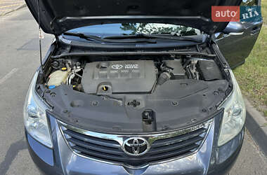 Седан Toyota Avensis 2008 в 