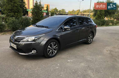Универсал Toyota Avensis 2015 в Днепре