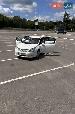 Седан Toyota Avensis 2011 в Киеве
