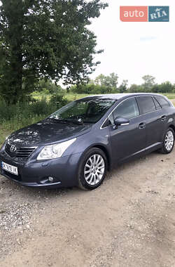 Універсал Toyota Avensis 2010 в Самборі