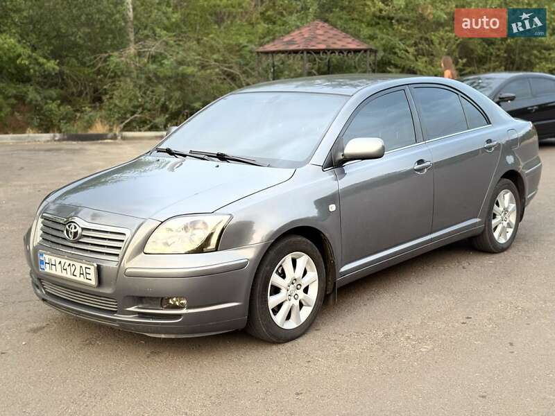 Toyota Avensis 2004