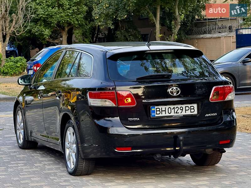 Универсал Toyota Avensis 2009 в Одессе
