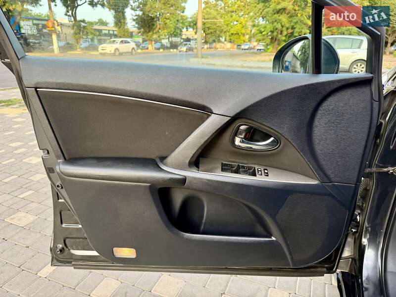 Универсал Toyota Avensis 2009 в Одессе