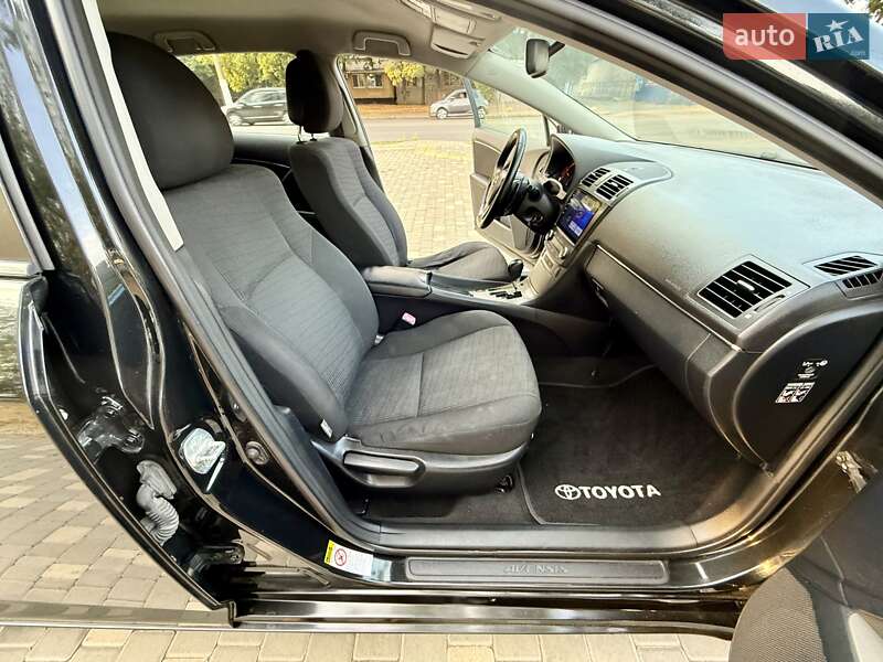 Универсал Toyota Avensis 2009 в Одессе