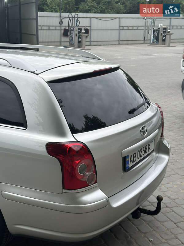 Универсал Toyota Avensis 2006 в Виннице