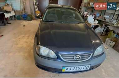 Седан Toyota Avensis 2002 в Харькове