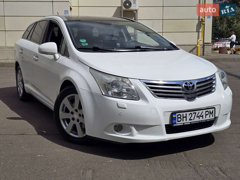 Toyota Avensis 2010