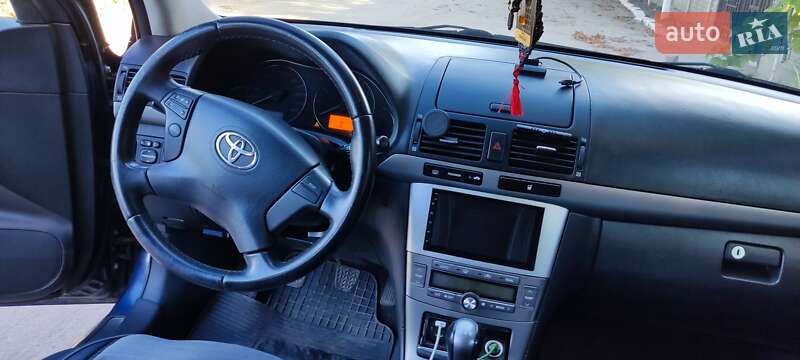 Седан Toyota Avensis 2006 в Одессе