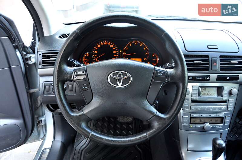 Седан Toyota Avensis 2007 в Львове фото 30 Седан Toyota Avensis 2007 в Львове