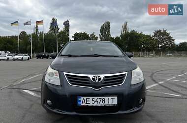Седан Toyota Avensis 2011 в Дніпрі