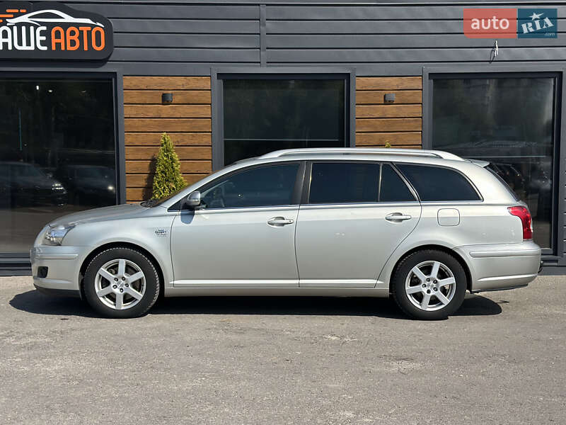 Универсал Toyota Avensis 2008 в Шептицькому