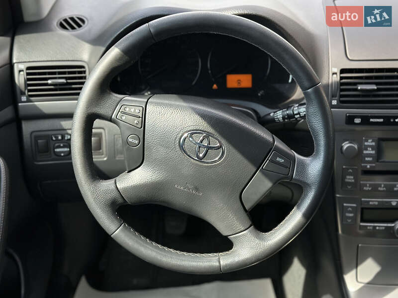 Универсал Toyota Avensis 2008 в Шептицькому