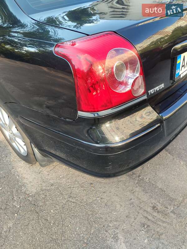 Седан Toyota Avensis 2007 в Киеве