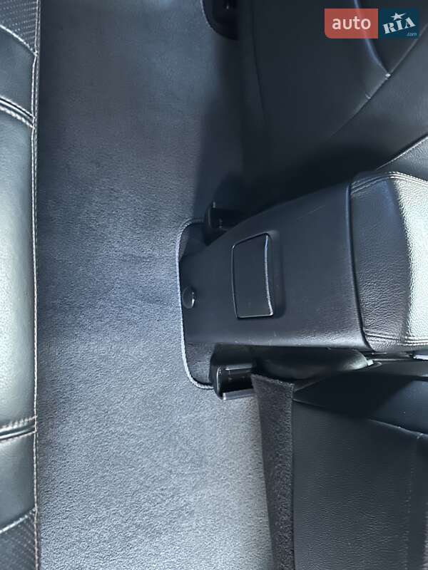 Универсал Toyota Avensis 2016 в Ивано-Франковске