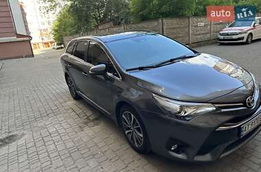 Універсал Toyota Avensis 2016 в Івано-Франківську