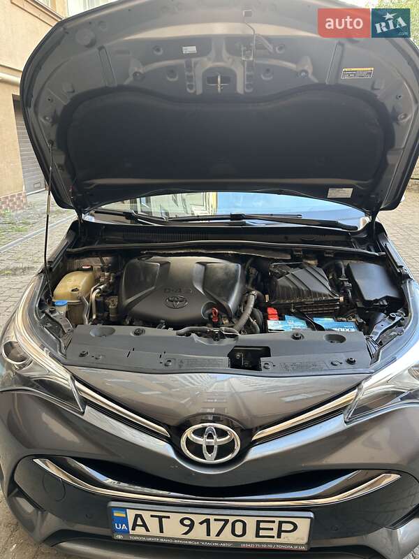 Универсал Toyota Avensis 2016 в Ивано-Франковске