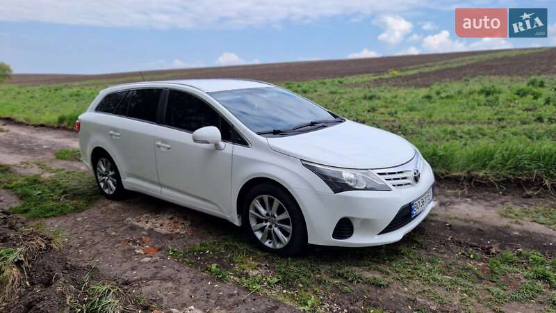 Универсал Toyota Avensis 2013 в Тернополе