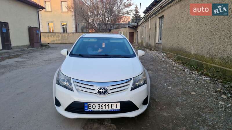 Универсал Toyota Avensis 2013 в Тернополе