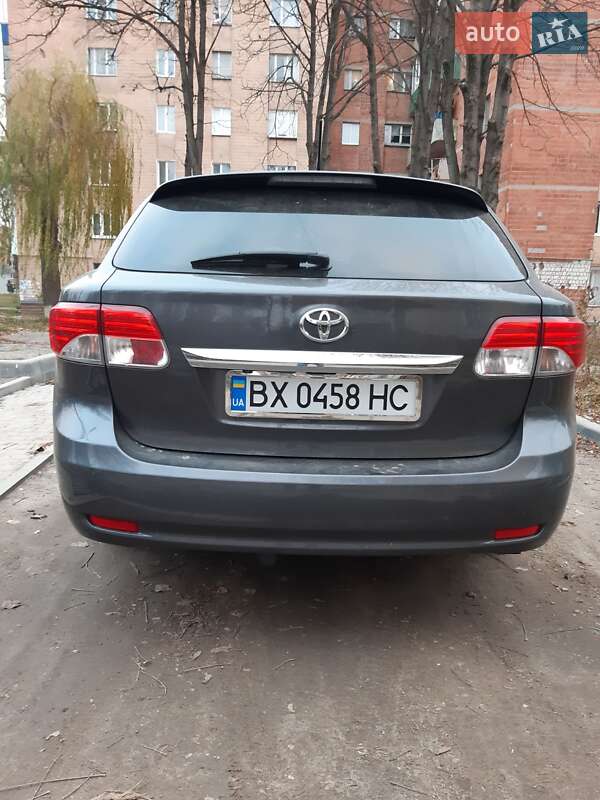 Універсал Toyota Avensis 2012 в Кам'янець-Подільському фото 3 Універсал Toyota Avensis 2012 в Кам'янець-Подільському