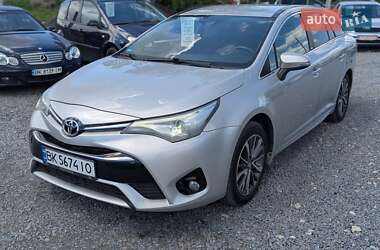 Универсал Toyota Avensis 2016 в Ровно
