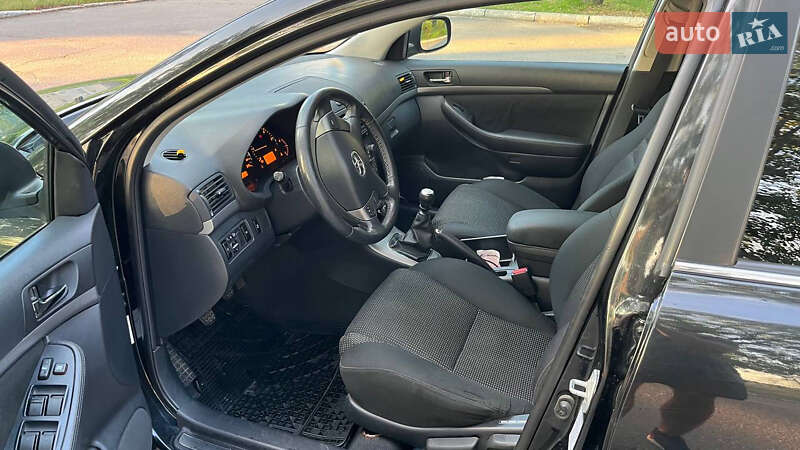 Универсал Toyota Avensis 2006 в Кременчуге