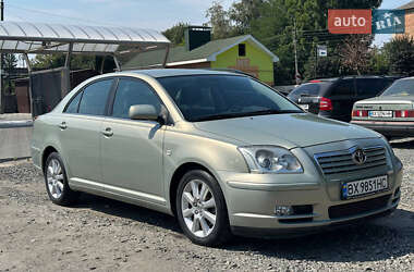 Седан Toyota Avensis 2004 в Шепетовке
