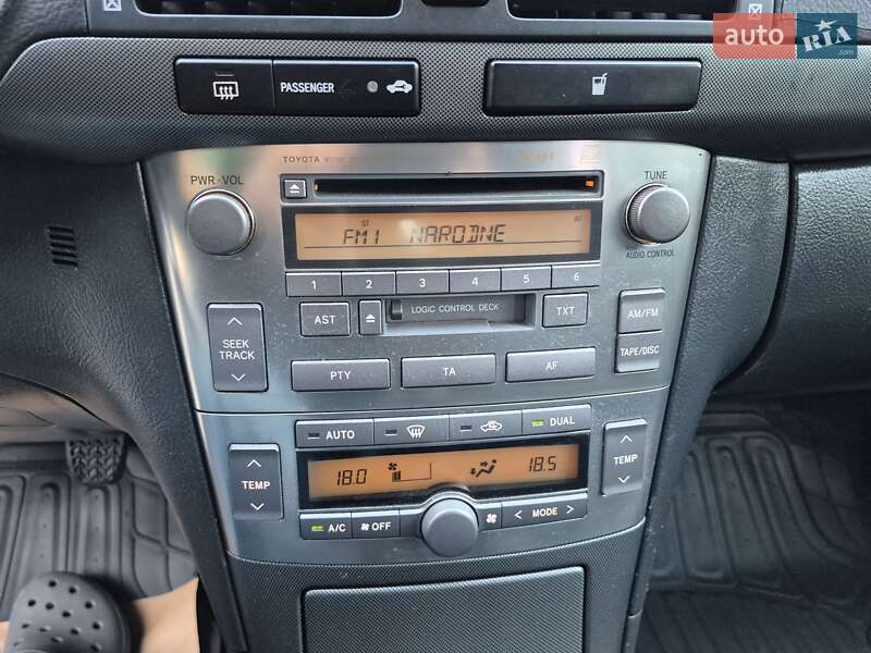 Универсал Toyota Avensis 2003 в Одессе