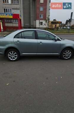 Седан Toyota Avensis 2007 в Чернигове
