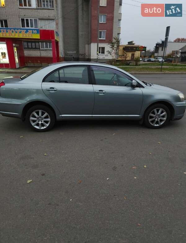 Седан Toyota Avensis 2007 в Чернигове