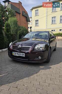 Седан Toyota Avensis 2008 в Черновцах
