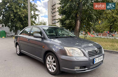 Седан Toyota Avensis 2003 в Харькове